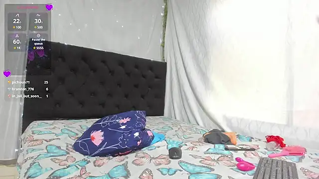 Snapshot of emi_henao chatting on 02-14-25, 07:54 emi henao online show from 02-14-25, 07:54