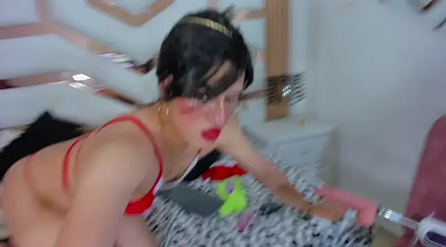 Snapshot of Raven_Whisper chatting on 12-23-24, 11:28 Raven Whisper online show from 12-23-24, 11:28