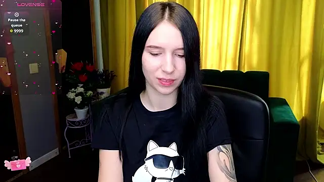 KarolinaBlacks online show from 03-13-26, 06:31