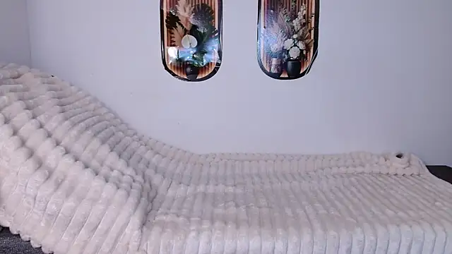 bellaa love  online show from 04-02-26, 12:19