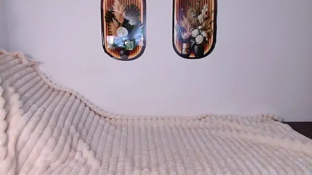 bellaa love  online show from 04-03-26, 12:08