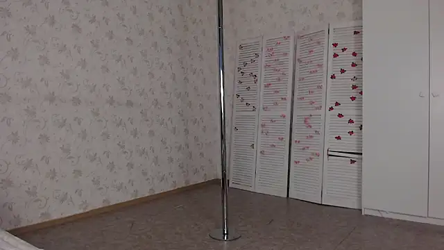 Snapshot of bellaa_love_ chatting on 06-14-26, 02:24 bellaa love online show from 06-14-26, 02:24