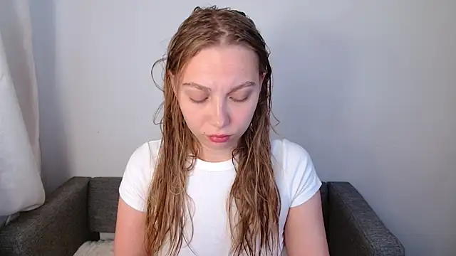 Snapshot of bellaa_love_ chatting on 06-30-26, 11:50 bellaa love online show from 06-30-26, 11:50