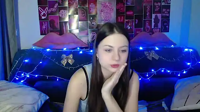 Snapshot of MilanaRoza chatting on 01-16-25, 05:53 MilanaRoza online show from 01-16-25, 05:53