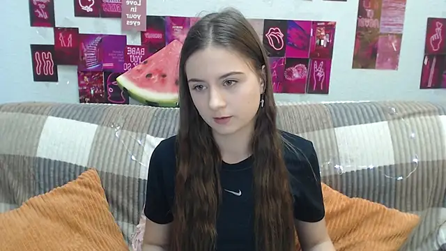 Snapshot of MilanaRoza chatting on 06-28-26, 04:51 MilanaRoza online show from 06-28-26, 04:51