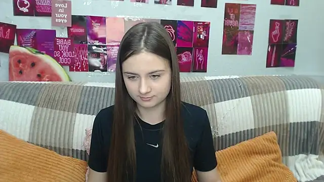 Snapshot of MilanaRoza chatting on 07-03-26, 04:41 MilanaRoza online show from 07-03-26, 04:41