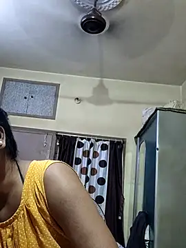 yoursweety09 online show from 03-18-25, 01:31