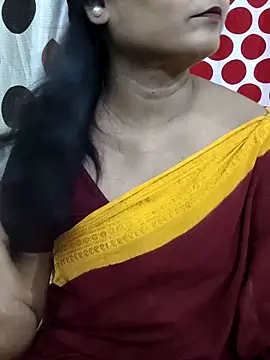 Snapshot of yoursweety09 chatting on 06-16-26, 06:38 yoursweety09 online show from 06-16-26, 06:38