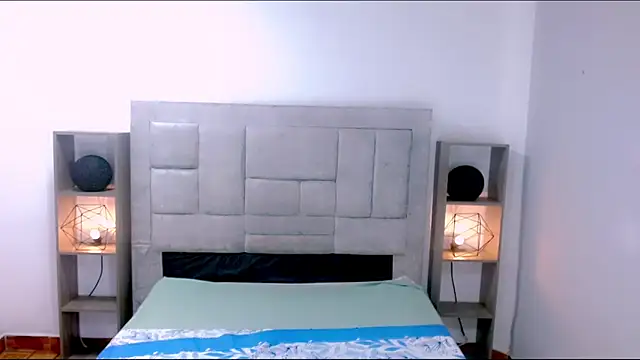 Eban Dustan online show from 03-29-26, 05:07