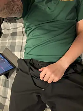 Snapshot of Dan8736 chatting on 10-25-25, 10:45 Dan8736 online show from 10-25-25, 10:45