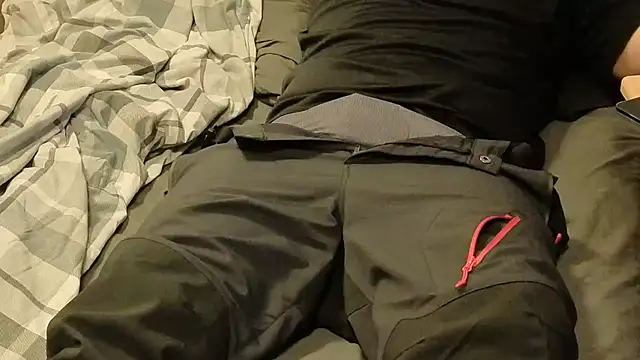 Snapshot of Dan8736 chatting on 03-08-26, 01:04 Dan8736 online show from 03-08-26, 01:04