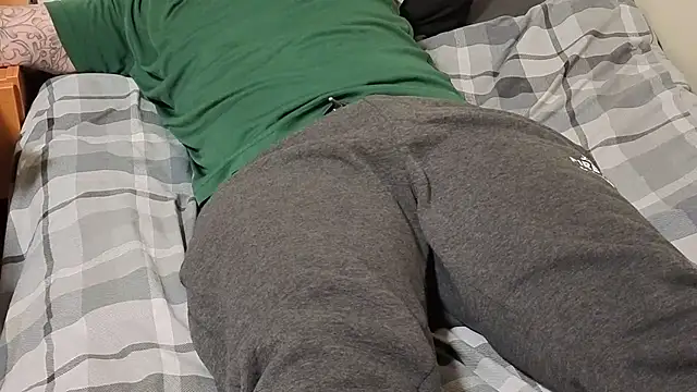 Snapshot of Dan8736 chatting on 03-12-26, 08:37 Dan8736 online show from 03-12-26, 08:37