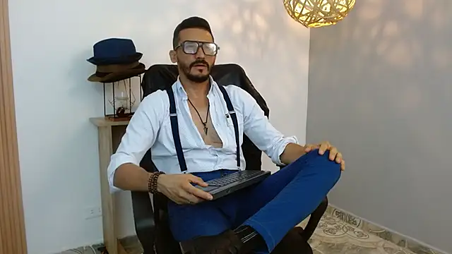 Reiko 85  online show from 02-21-25, 07:43