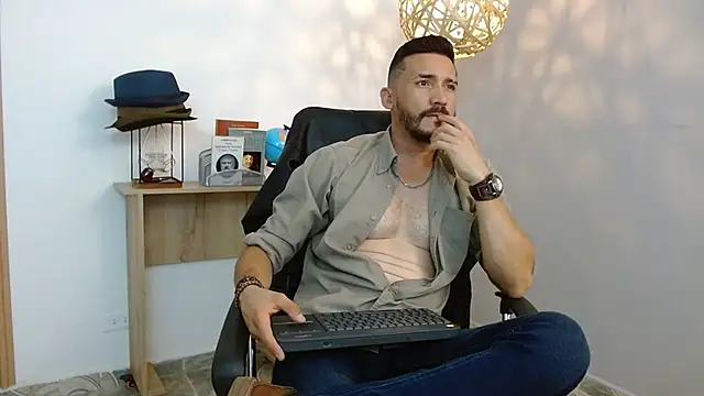 Reiko 85  online show from 02-24-25, 07:41