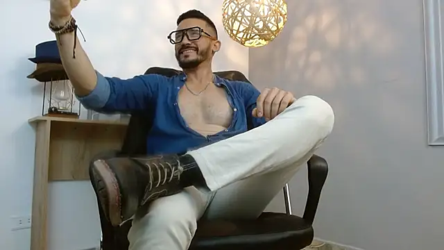 Reiko 85  online show from 02-26-25, 07:27