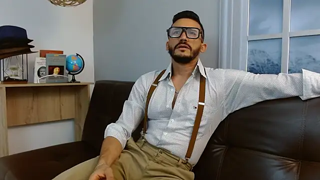 Reiko 85  online show from 03-15-25, 07:38