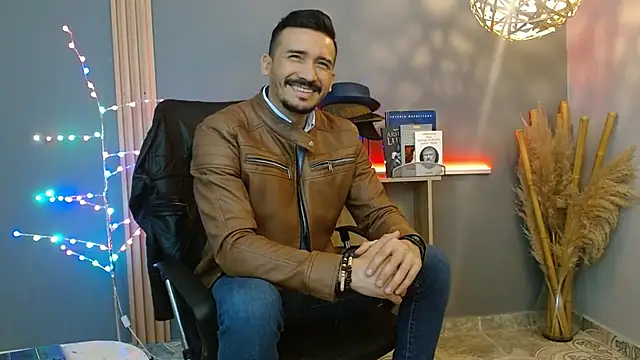 Reiko 85  online show from 02-21-26, 07:15