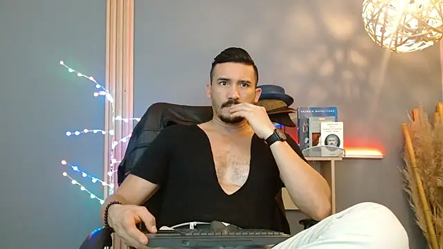 Reiko 85  online show from 02-22-26, 03:54