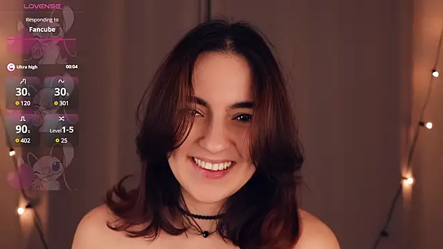 Snapshot of DracosMoon chatting on 02-09-25, 07:38 DracosMoon online show from 02-09-25, 07:38