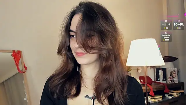 Snapshot of DracosMoon chatting on 11-01-25, 07:21 DracosMoon online show from 11-01-25, 07:21