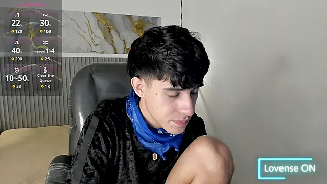 Dyla n18 online show from 04-17-26, 08:23