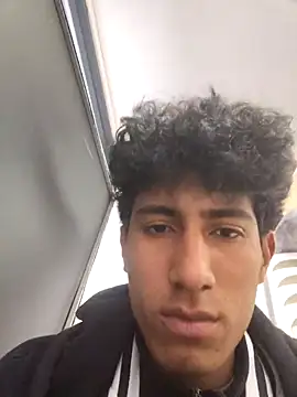 alexander32r online show from 12-17-25, 04:02