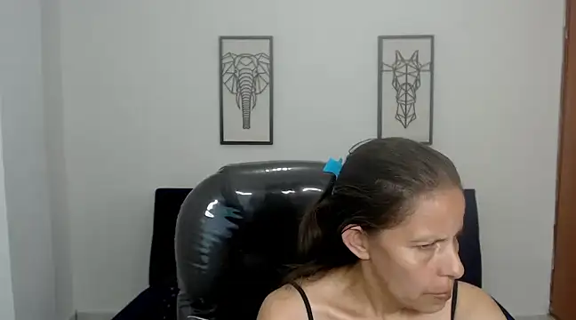 Milf karlye online show from 12-15-24, 03:02