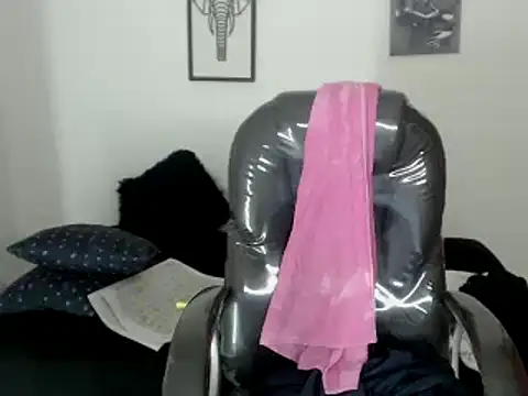 Milf karlye online show from 01-20-25, 06:42