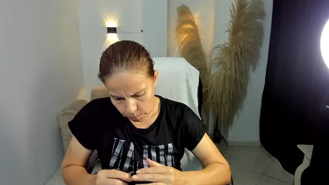 Milf karlye online show from 02-05-26, 03:55