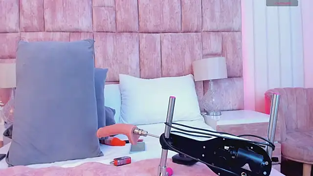 Snapshot of MonserratPeters chatting on 03-22-25, 07:42 MonserratPeters online show from 03-22-25, 07:42