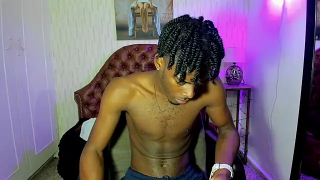 Snapshot of royce_ebony chatting on 01-29-25, 05:40 royce ebony online show from 01-29-25, 05:40