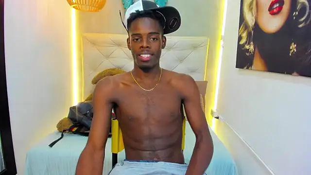 Snapshot of royce_ebony chatting on 10-01-25, 02:50 royce ebony online show from 10-01-25, 02:50