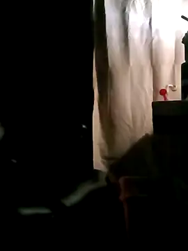 Snapshot of Whipit323 chatting on 03-03-26, 01:28 Whipit323 online show from 03-03-26, 01:28