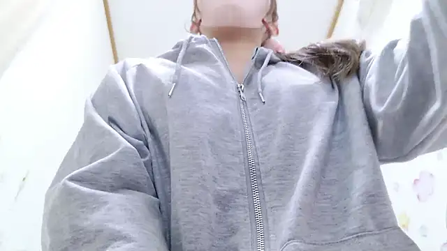 MAIKA pyon online show from 09-12-25, 10:26