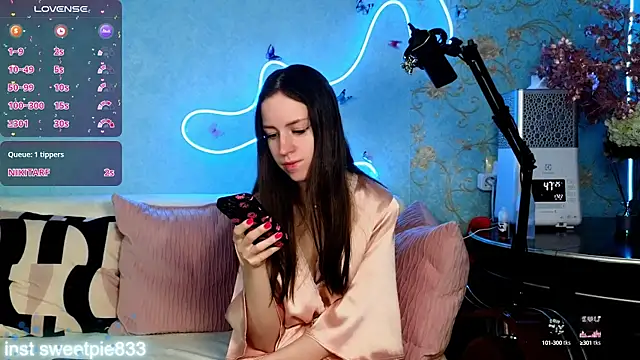 Anal Girl  online show from 01-11-25, 04:14