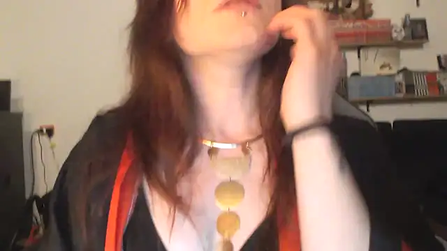 complicata mente online show from 12-22-24, 10:04