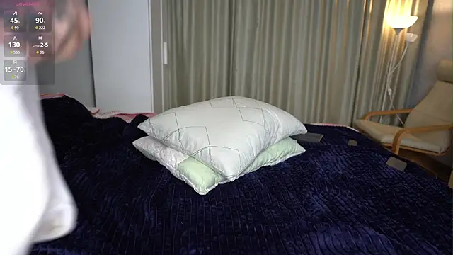 Snapshot of Alex_xxx chatting on 03-04-25, 06:29 Alex xxx online show from 03-04-25, 06:29