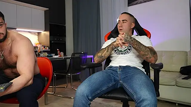 Snapshot of Alex_xxx chatting on 09-20-25, 05:03 Alex xxx online show from 09-20-25, 05:03