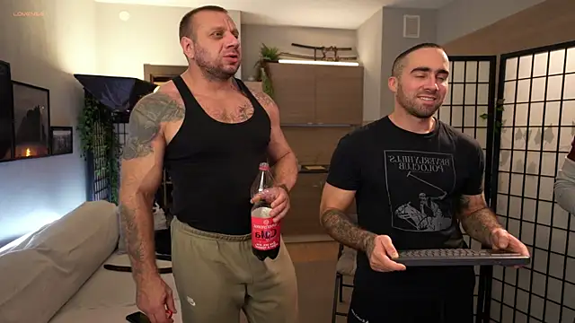 Snapshot of Alex_xxx chatting on 11-15-25, 03:52 Alex xxx online show from 11-15-25, 03:52