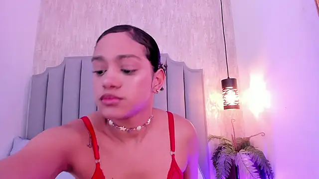 Snapshot of Alahia_Baiter chatting on 03-02-25, 03:05 Alahia Baiter online show from 03-02-25, 03:05