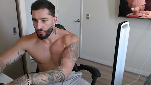 Snapshot of jonhklleyn chatting on 03-08-25, 05:22 jonhklleyn online show from 03-08-25, 05:22