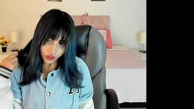 Kitty Pam online show from 03-05-25, 04:45