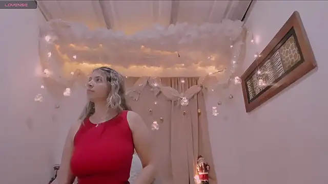 Snapshot of Lauu_G chatting on 12-05-24, 07:16 Lauu G online show from 12-05-24, 07:16