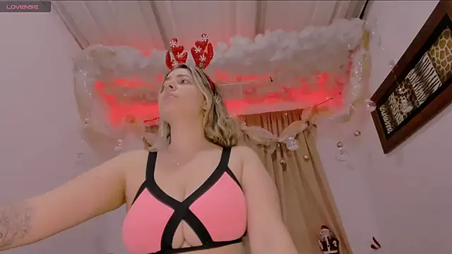 Snapshot of Lauu_G chatting on 12-09-24, 04:01 Lauu G online show from 12-09-24, 04:01