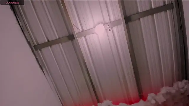 Snapshot of Lauu_G chatting on 03-18-25, 11:09 Lauu G online show from 03-18-25, 11:09