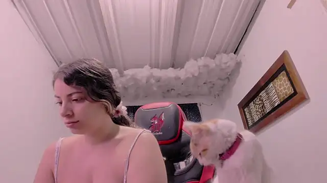 Snapshot of Lauu_G chatting on 09-29-25, 09:14 Lauu G online show from 09-29-25, 09:14