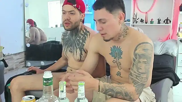 Snapshot of _tatho_perovich_ chatting on 12-25-24, 12:26 tatho perovich online show from 12-25-24, 12:26