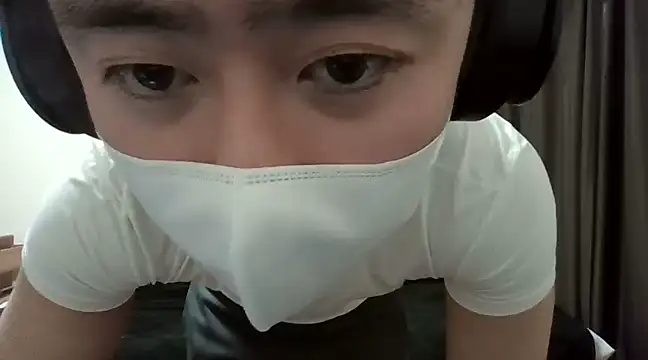 YU-KI00 online show from 03-18-25, 01:20