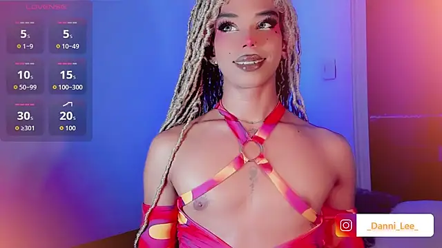 DanniLee  online show from 10-20-25, 11:49