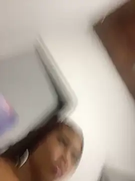 grace miller03 online show from 12-21-25, 07:26